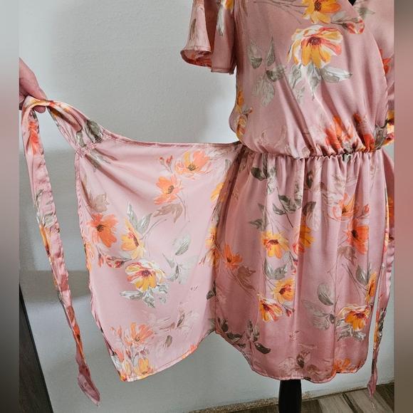 NWT Peach Love Satin Wrap Mini Dress - small - Picture 5 of 11